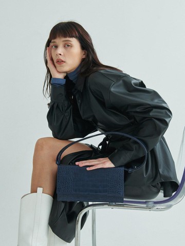 MATIN CROC BAG NAVY SQUARE