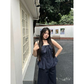 【吉野姐姐】大尺碼背心女 微胖穿搭 韓版波點藏青色蝴蝶結波點抹胸 顯瘦收腰上衣 波點背心 露肩上衣 無袖上衣 大碼女裝