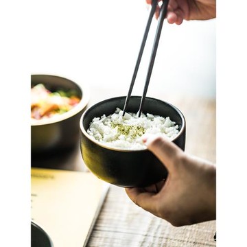 日式磨砂陶瓷碗家用吃飯小碗4.5英寸米飯碗個性創意黑色金邊圓碗