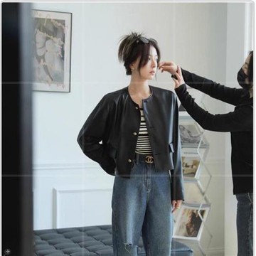 黑金皮衣 復古簡約PU皮黑色短外套女春百搭圓領小金扣上衣