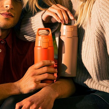 瑞士 SIGG Shield 超輕量彈蓋保溫瓶 500ml (柔霧珊瑚) 水壺 保溫杯 保冷瓶