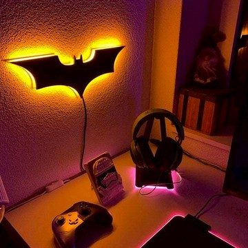 廢物專賣店 3D創意蝙蝠俠LED夜燈 蝙蝠俠標誌燈 空間氛圍燈 壁燈家飾 超級英雄 氛圍燈小夜燈 交換禮物 生日禮物