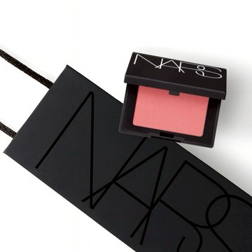 🍑粉嫩過冬【NARS】迷你炫色腮紅  經典腮紅變可愛了😘 隨身補妝臉上隨時有暖光