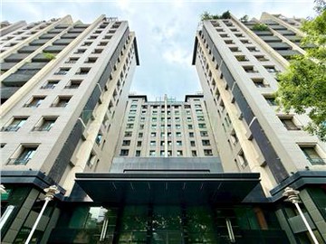 七期南側大面寬店面雙平車收租置產｜台中市南屯區大富街