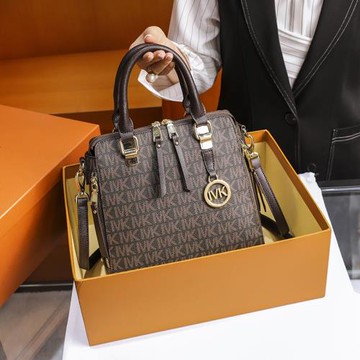 香港品牌女士媽媽手提包25新款時尚印花真皮托特大容量單肩斜挎包