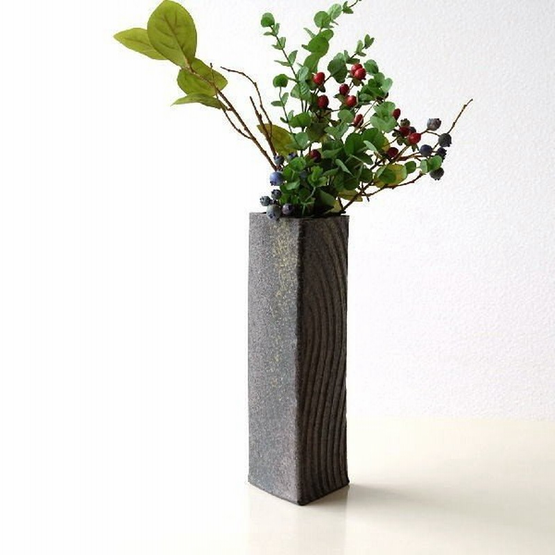 花瓶 花びん 陶器 おしゃれ 和風 モダン 花器 信楽焼 日本製 三角柱ソギ彫り花器 通販 Lineポイント最大0 5 Get Lineショッピング