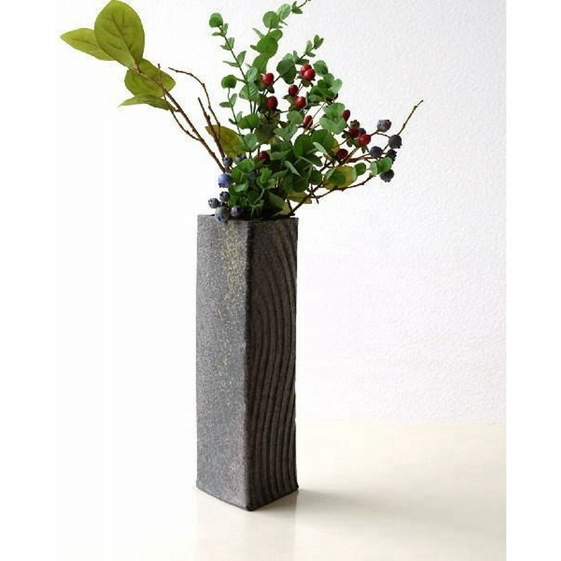 花瓶 花びん 陶器 おしゃれ 和風 モダン 花器 信楽焼 日本製 三角柱ソギ彫り花器 通販 Lineポイント最大0 5 Get Lineショッピング