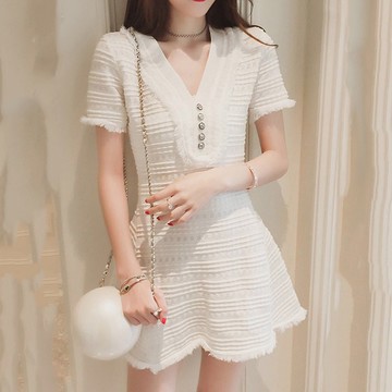 性感深V低胸收腰毛邊a字裙薄針織洋裝正韓女生衣著白色連衣裙短裙外出洋裝