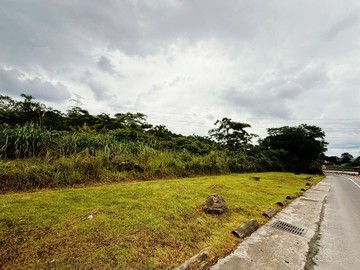 關西正中豐路三段旁大面寬土地｜新竹縣關西鎮新城段