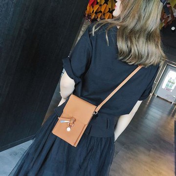 夏天夏季高級感斜挎迷你小包包女2025新款小眾設計輕便百搭手機包