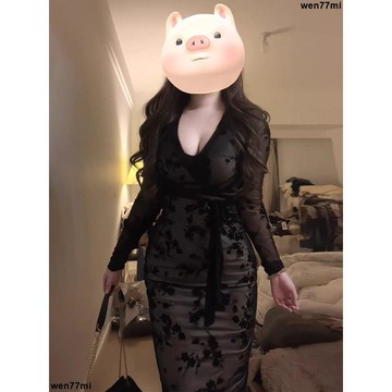 超實惠臘 連衣裙 包臀裙 長裙 純欲辣妹高階感碎花V領長袖連衣裙女秋冬新款修身顯瘦綁帶包臀裙洋裝