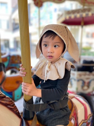 【彌月禮盒】兔子的浪漫主義 | 點點棉紗嬰兒帽花邊圍兜