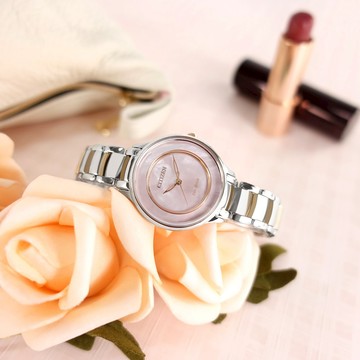 CITIZEN 星辰表 / EM0384-56D /  L 光動能 珍珠母貝 藍寶石水晶玻璃 不鏽鋼手錶 粉x香檳金 30mm