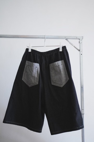 中厚磅數牛仔黑七分褲