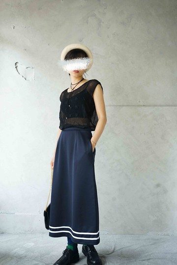 尋寶古著-透膚黑起皺感面料背心