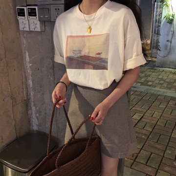 夏季ins短袖t恤女港味復古寬松印花女學生休閑上衣時尚圓領打底衫1入