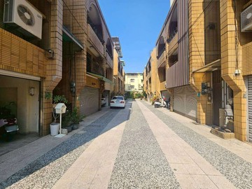 永康近東橋31坪RC大面寬車墅 /住商惜福617｜台南市永康區大橋一街
