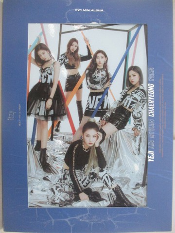 【書寶二手書T1／音樂_TO7】ITZY-)第二張迷你專輯「IT`Z ME」_(WANNABE版/藍色)_只附光碟_無附其它贈品
