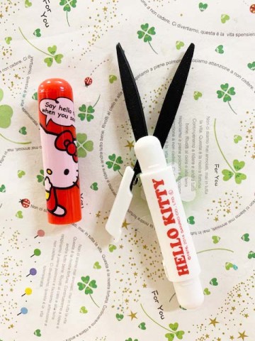 【震撼精品百貨】Hello Kitty 凱蒂貓~HELLO KITTY 攜帶型剪刀-紅白色*14574