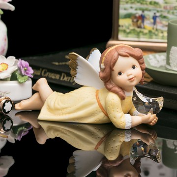 德國高寶Goebel 祈福月亮水晶天使陶瓷雕像手工娃娃 祝福人偶