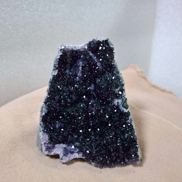 迷你水晶洞 -閃亮黑砂糖水晶/滿球