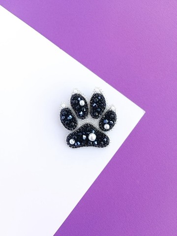 刺繡狗爪胸針