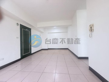 超便宜仁武八德商圈三房高CP值｜高雄市仁武區八德一路