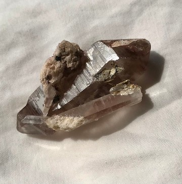 雲母共生超七水晶 水膽 紫晶 紫水晶原石 城堡 骨幹水晶 印記