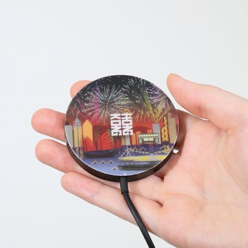 維港 - 動態 Qi2 15W 無線充電器 FingerART