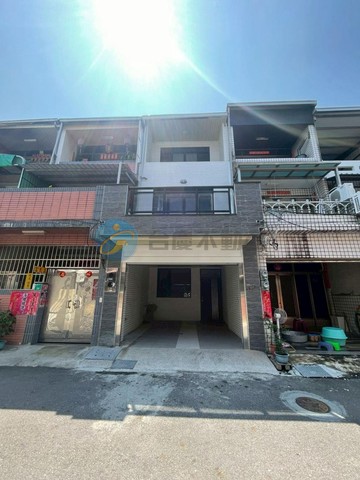 仁德保安路整新雙套房車庫透天｜台南市仁德區保安路二段