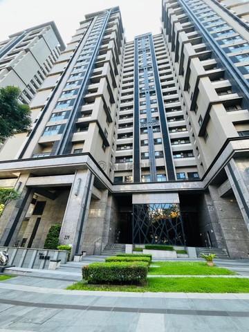 中科雲世紀B區朝南角間三房平車屋況美｜台中市西屯區國安一路