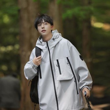 沖鋒衣男款春秋2024新款戶外防風防水登山夾克男士連帽工裝外套潮