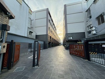 永慶阿娥~宜市陽醫轉運站全新別墅｜宜蘭縣宜蘭市成功路