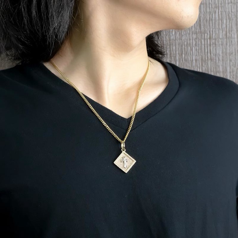 日本限定日本限定クロス 十字架 ネックレス ペンダント ダイヤモンド 1.50ct SIクラス 18金 18k K18 イエローゴールド レディース ジュエリー アクセサリー プレゼント ギフト 人気 おすすめ ヘアアクセサリー ファッション・ジュエリー・アクセサリー・レディース・指輪・リング・ピンクゴールド・ダイヤモンド・フルエタニティ・ダイア・k18・フチあり・エタニティ・4月・誕生石・送料無料・品質保証書・ ギフト・プレゼント・代引手数料無料・ラッピング無料