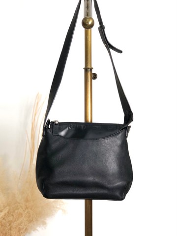 【日本直送名牌中古包】LOEWE 羅威 側背包 黑色 Anagram 皮革 單肩包 vintage 古董 sxpusg