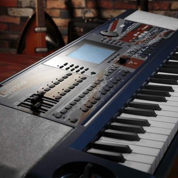 『KORG』Liverpool Styles 專業編曲鍵盤 / 內建披頭四專屬伴奏風格 公司貨