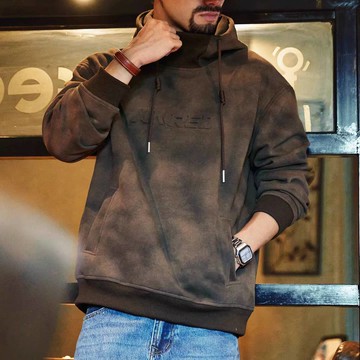 Wuluwear 美拉德中高領蠟染連帽大學T男2025秋冬新款髒髒復古風鋼印上衣外套