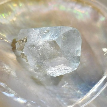 寶石級巴基斯坦海水藍寶原礦晶體230217-38號 ~好人緣、對應喉輪、增加溝通能力、也是旅行及以海維生職業的護身符