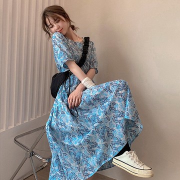 休閑小眾設計感法式長款顯瘦氣質茶歇裙2022新款夏季碎花連衣裙潮