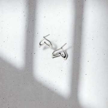 925純銀 | 線條鯨魚尾巴_耳環