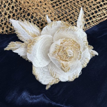 玫瑰花 立體刺繡胸針