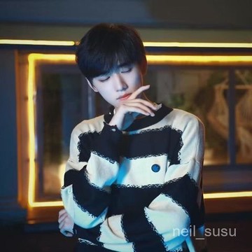 P3-【免費參觀】 韓版針織毛衣  針織毛衣 長袖毛衣 毛衣女時代少年團宋亞軒衕款毛衣國潮情侶款破洞復古慵懶風條紋針織衫