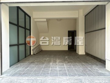新邑知薪全新未住孝親透天｜台中市龍井區竹師路ㄧ段
