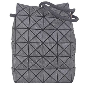 ISSEY MIYAKE 三宅一生 BAOBAO 牛仔黑色三角格6x6拉繩肩背/斜背小型水桶包