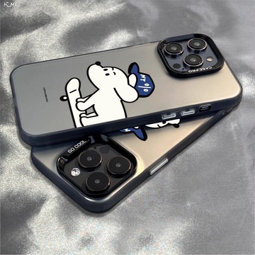 i17滑板小狗蘋果15pro手機殼iPhone14promax彩銀13/12硬殼xr磨砂高級16手機殼