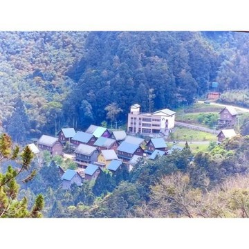 嘉義高鐵二日｜栩悅號｜台版合掌村~得恩亞納.來吉南非戀曲.愛你一世景觀台.浪漫阿里山雲境曙之巔_26TSCYICDR