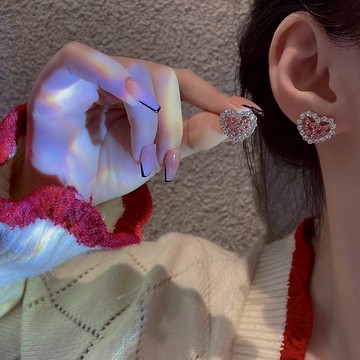 (時尚單品耳飾)韓國甜美小眾設計超閃粉色鑲鑽耳飾