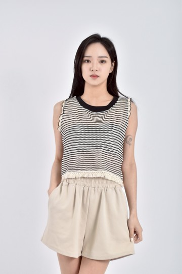 (M) lululalla韓牌質感針織流蘇花邊袖背心白色上衣