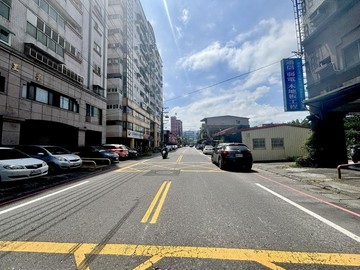 專售~宜蘭市新生國小生活圈三房《車位》管理華廈｜宜蘭縣宜蘭市大坡路一段