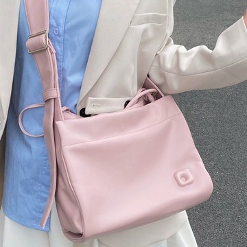 [隔日到貨]上課包 郵差包 通勤包 新款 2025 大容量 萌系 學生 休閑包 托特包 單肩包 斜挎包